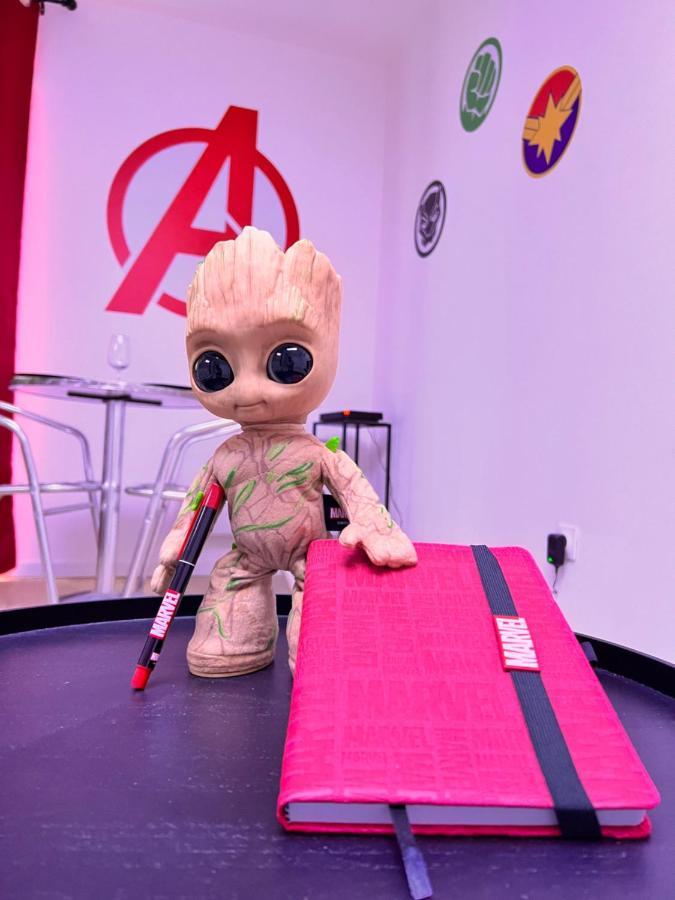 Le Marvel - Avengers Leilighet Bédarieux Eksteriør bilde