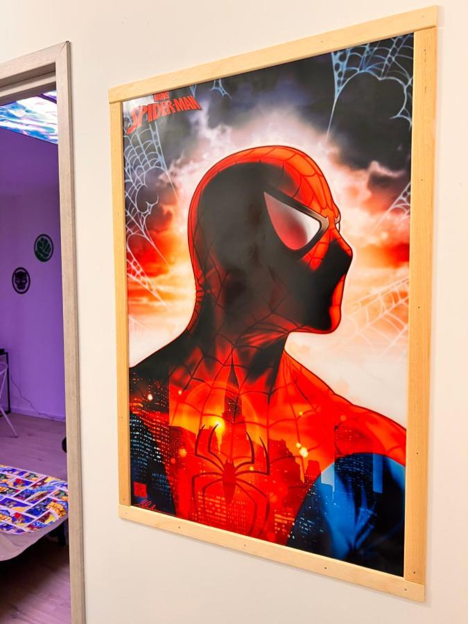 Le Marvel - Avengers Leilighet Bédarieux Eksteriør bilde